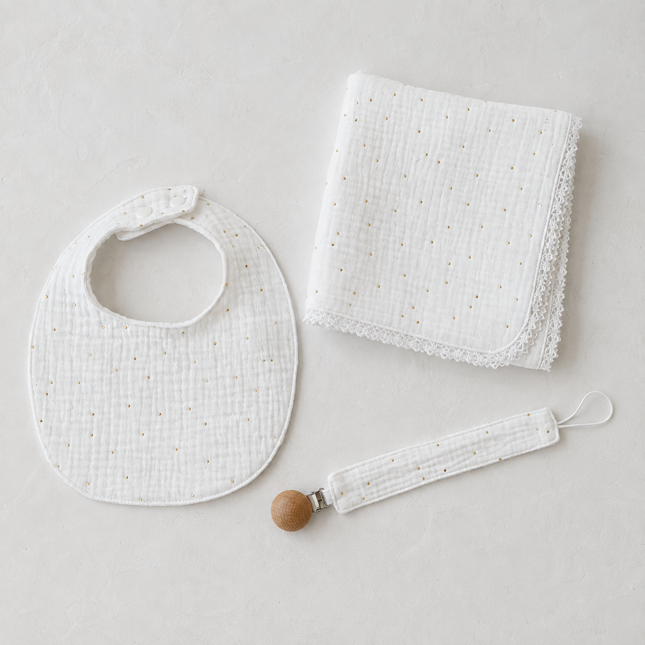 Conjunto de Musselina para Bebé — Branco com Pontos Dourados | Feito à mão