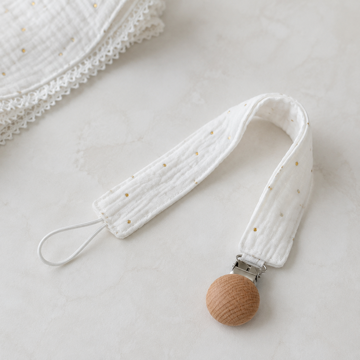 Conjunto de Musselina para Bebé — Branco com Pontos Dourados | Feito à mão
